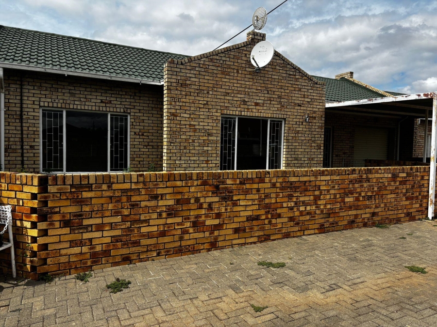 2 Bedroom Property for Sale in Aliwal North Eastern Cape